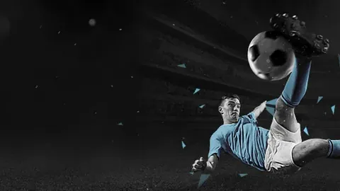 库里赛季得分突破新高 勇士逆境逆袭战胜魔术